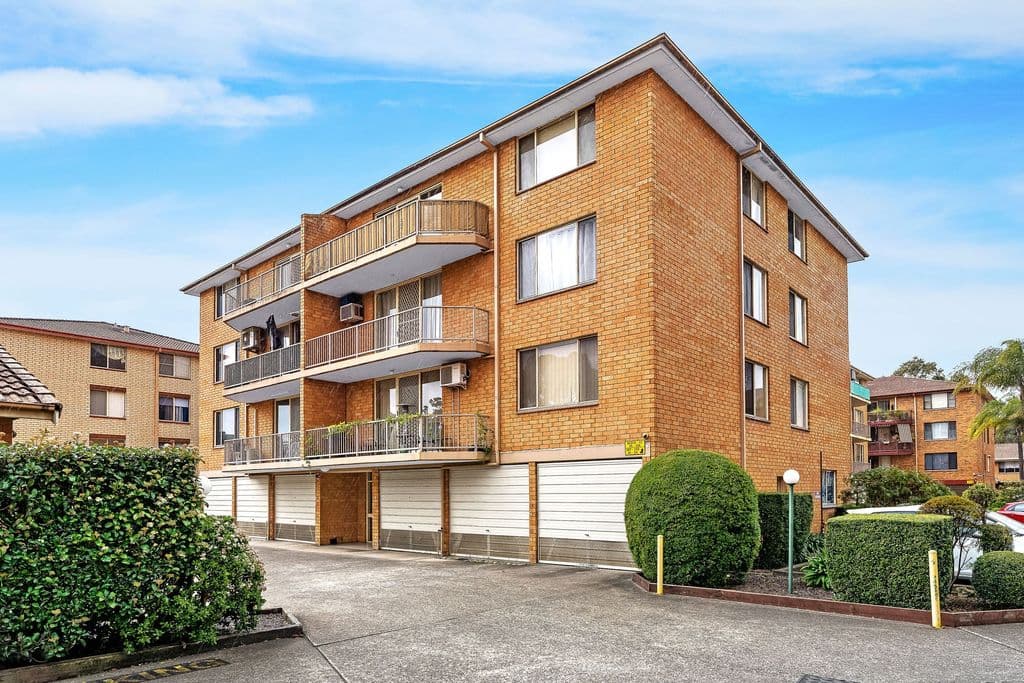 104/2 Riverpark Drive, Liverpool - Image 1