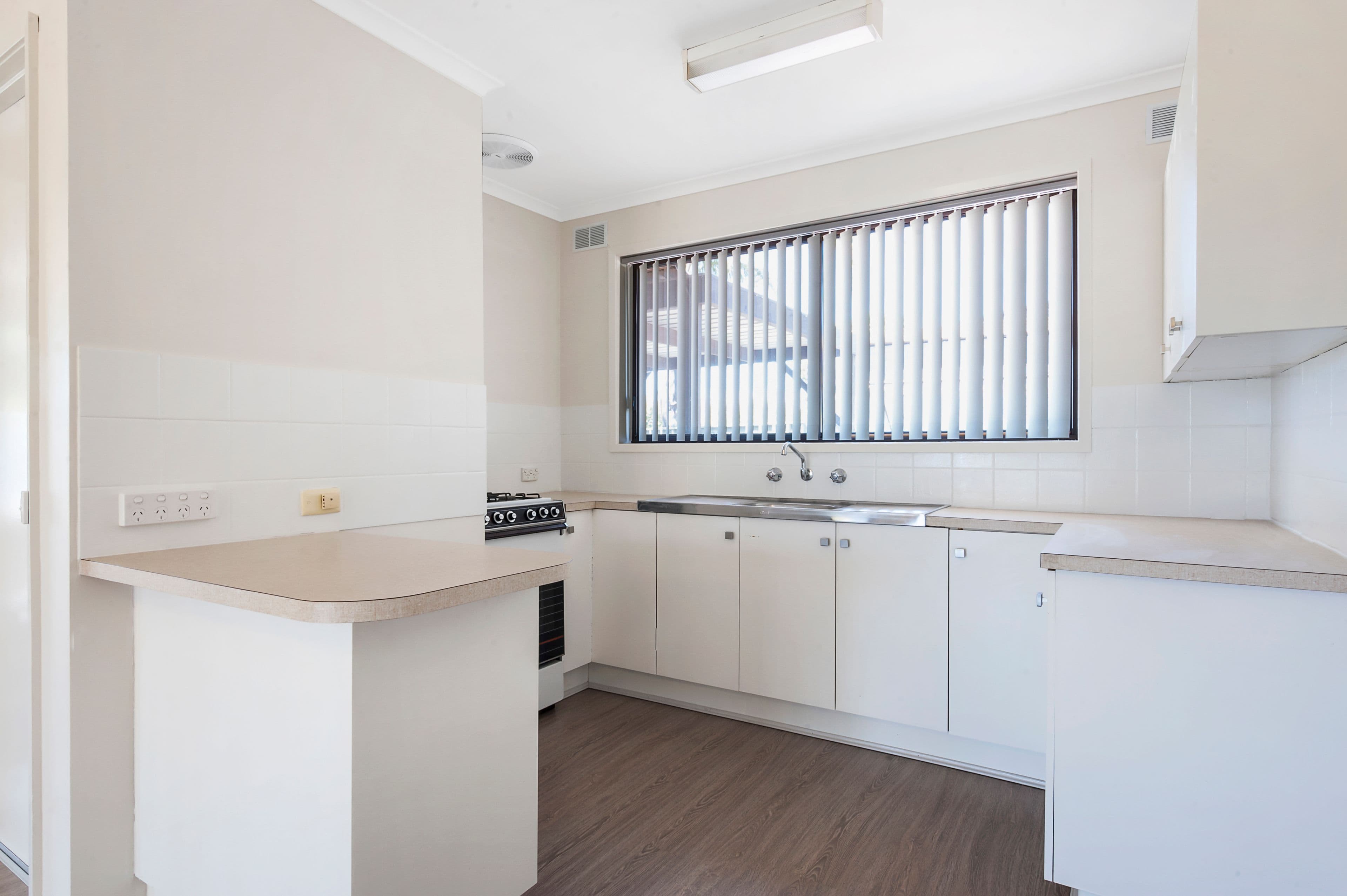 25 Campbell Avenue, Wodonga VIC 3690, West Wodonga - Thumbnail 3