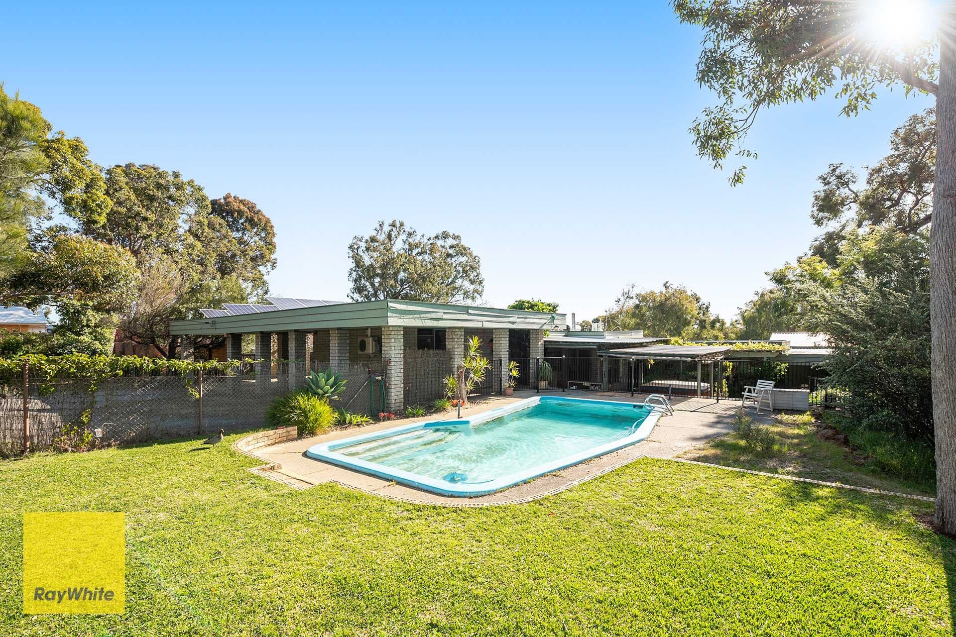 30 Albert Road, Lesmurdie WA 6076, Lesmurdie - Thumbnail 3