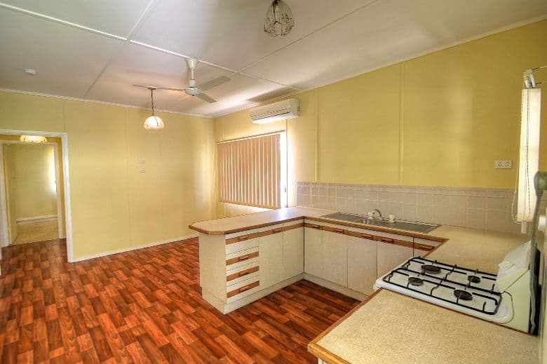 31 Coleman Street, LEICHHARDT QLD 4305, Leichhardt - Thumbnail 4