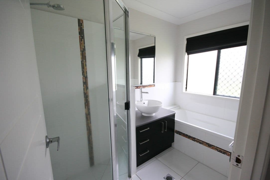 16 Pacific Avenue, Sarina QLD 4737, Sarina - Thumbnail 7