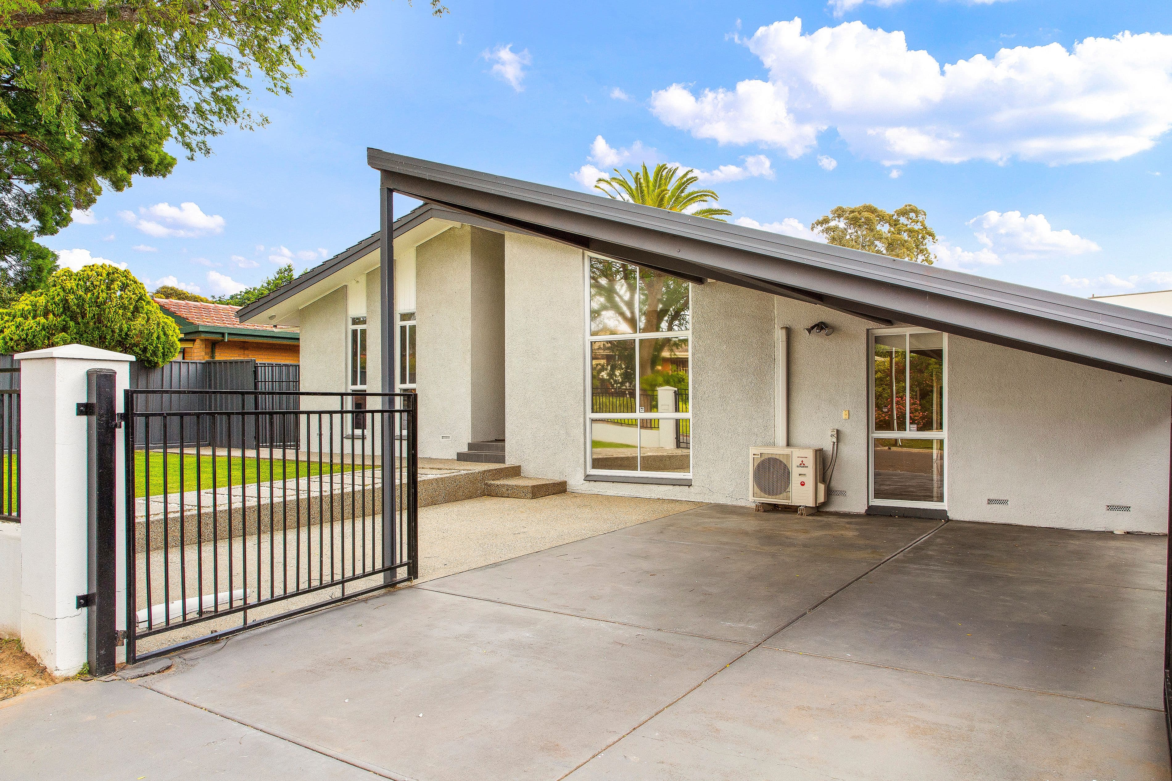 10 Carsten Court, Modbury SA 5092, Modbury - Thumbnail 2