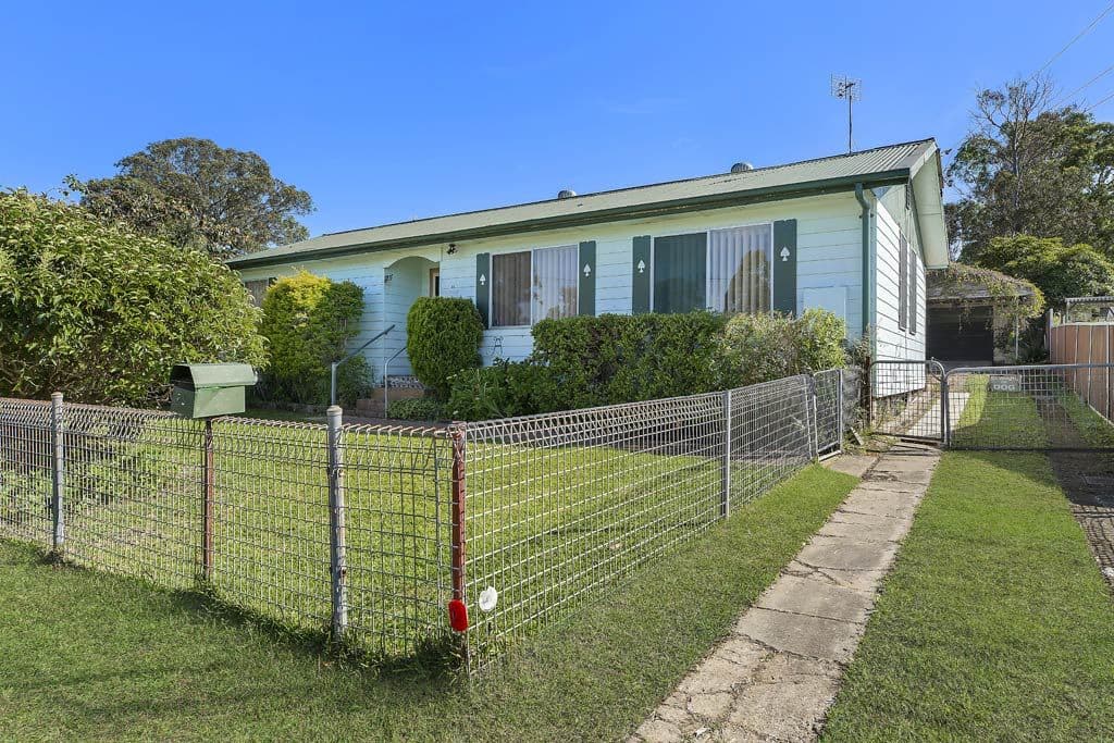 25 Primrose Street, Booragul NSW 2284, Booragul - Image 1