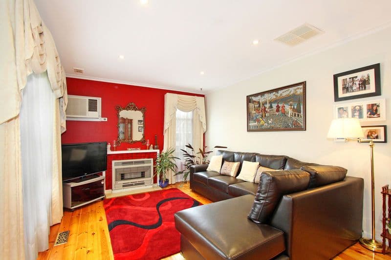 11 Coolac Street, CHADSTONE VIC 3148, Chadstone - Thumbnail 2