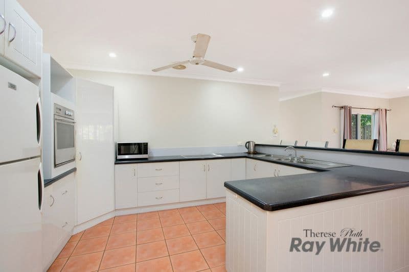 8 Beagle Close, BENTLEY PARK QLD 4869, Bentley Park - Thumbnail 2