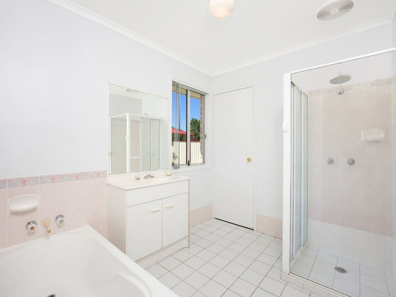 142 Pohon Drive, Tanah Merah QLD 4128, Tanah Merah - Thumbnail 4
