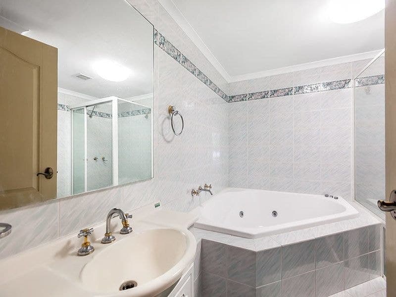 8/2 Beresford Road, Strathfield - Thumbnail 3