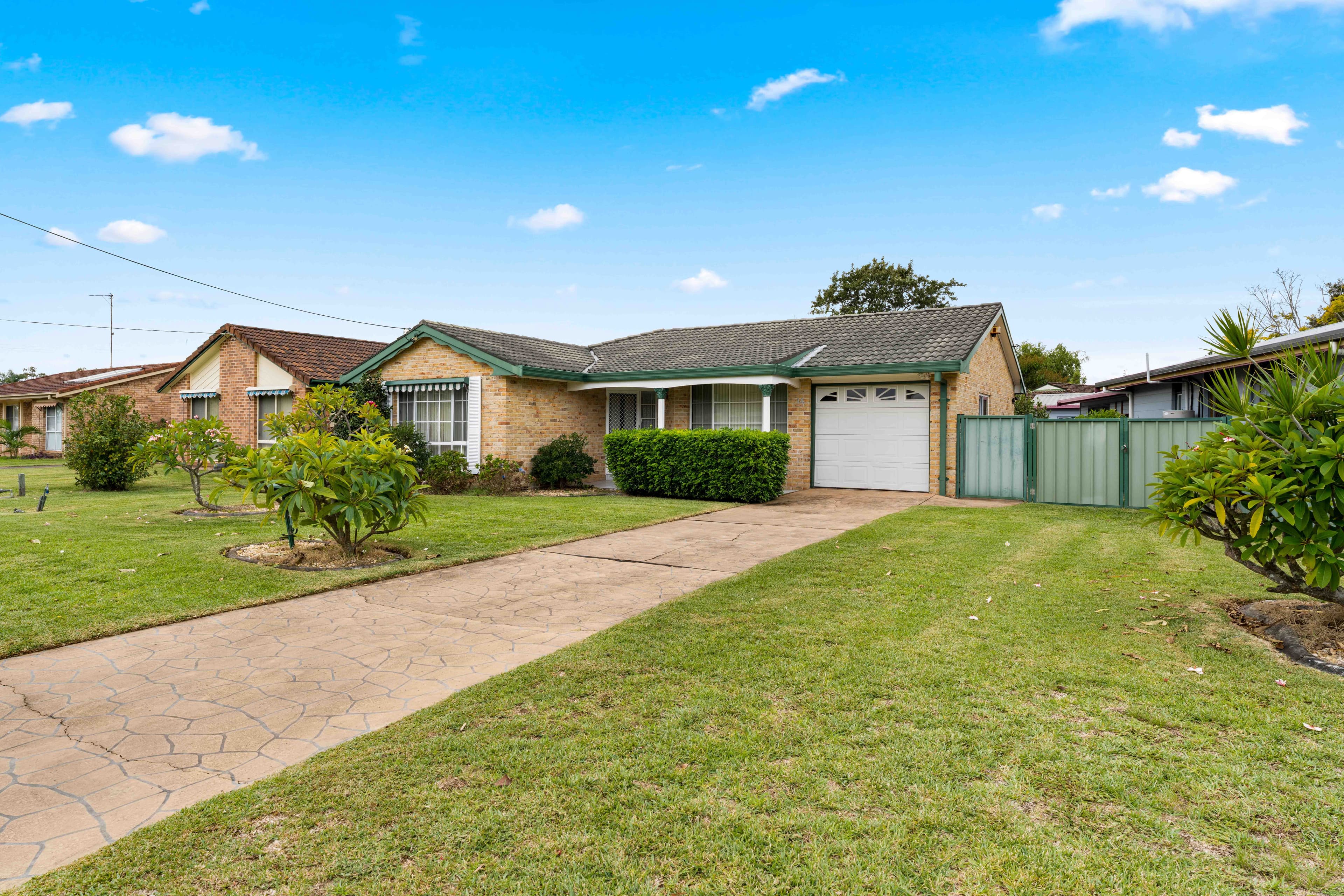 14 Lagoon Crescent, Sussex Inlet NSW 2540, Sussex Inlet - Thumbnail 2