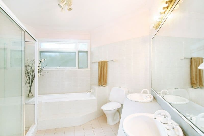 16 Morandoo Road, ELANORA HEIGHTS NSW 2101, Elanora Heights - Thumbnail 4