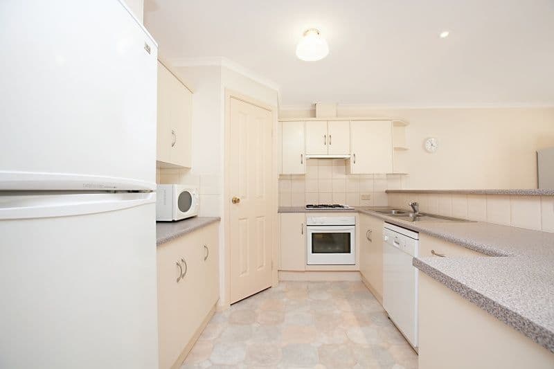 15 Thomson Avenue, ROSTREVOR SA 5073, Rostrevor - Thumbnail 2