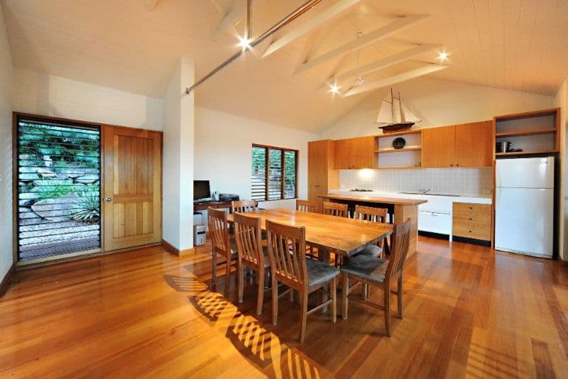 17 Passage Avenue, SHUTE HARBOUR QLD 4802, Shute Harbour - Thumbnail 3