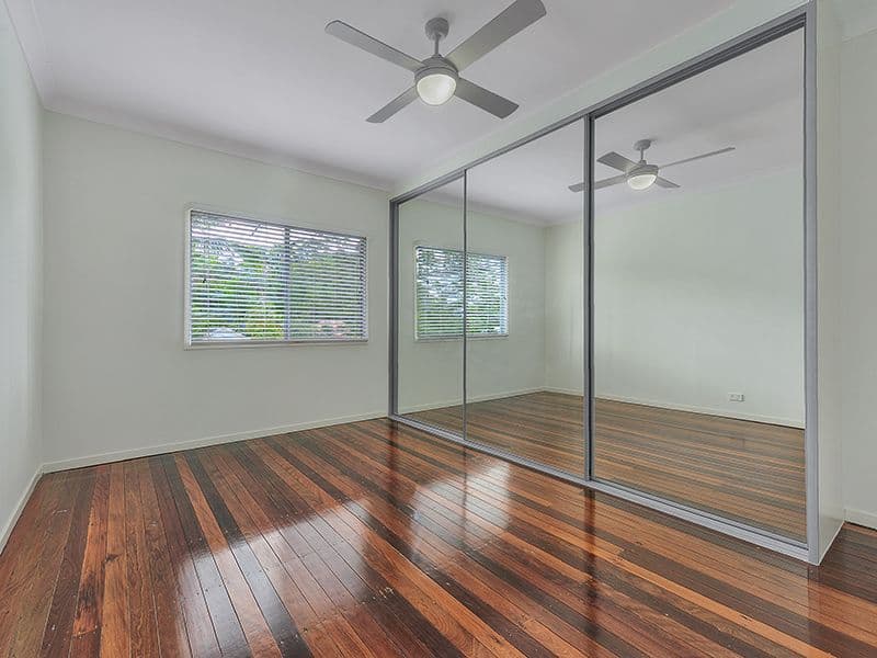377 Ferguson Road, Seven Hills QLD 4170, Seven Hills - Thumbnail 4