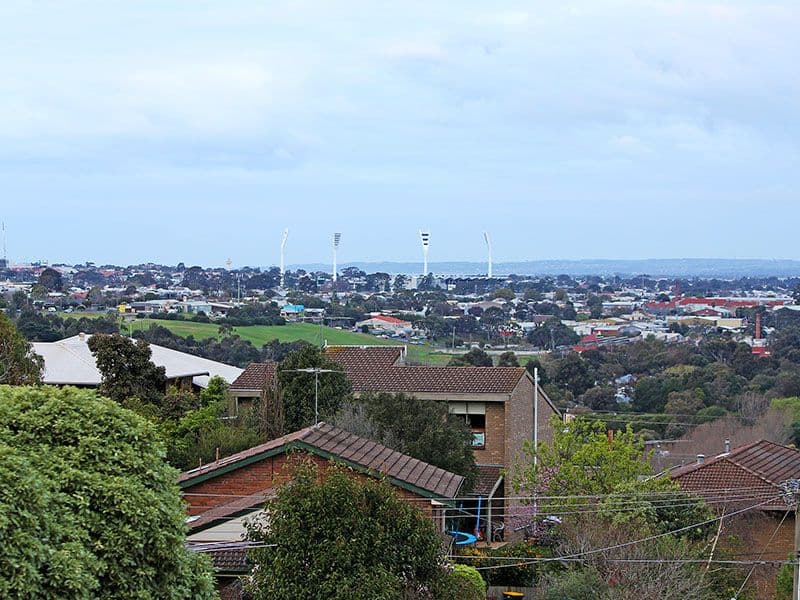 83 Reigate Road, Highton VIC 3216, Highton - Thumbnail 2