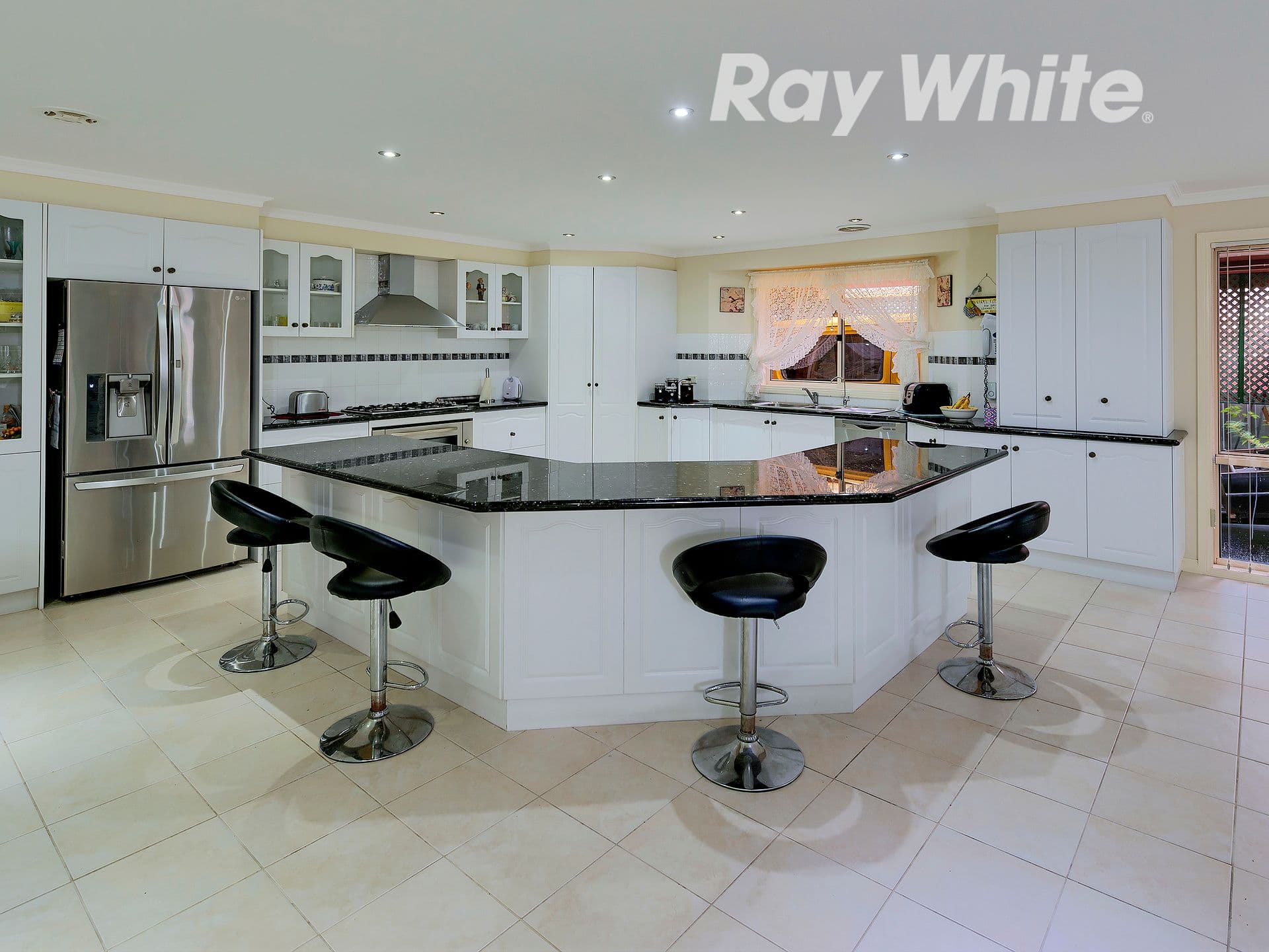 17 Granite Outlook, Epping VIC 3076, Epping - Thumbnail 2