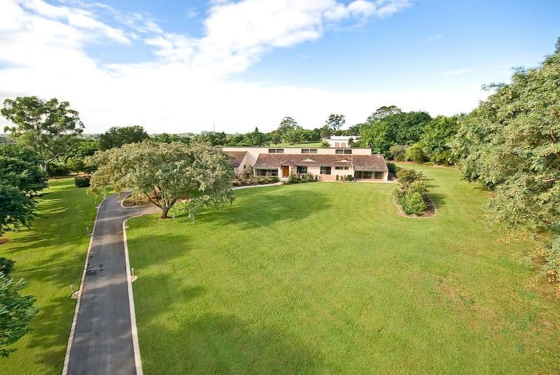 2073 Roghan Road, BRIDGEMAN DOWNS QLD 4035, Bridgeman Downs - Image 1