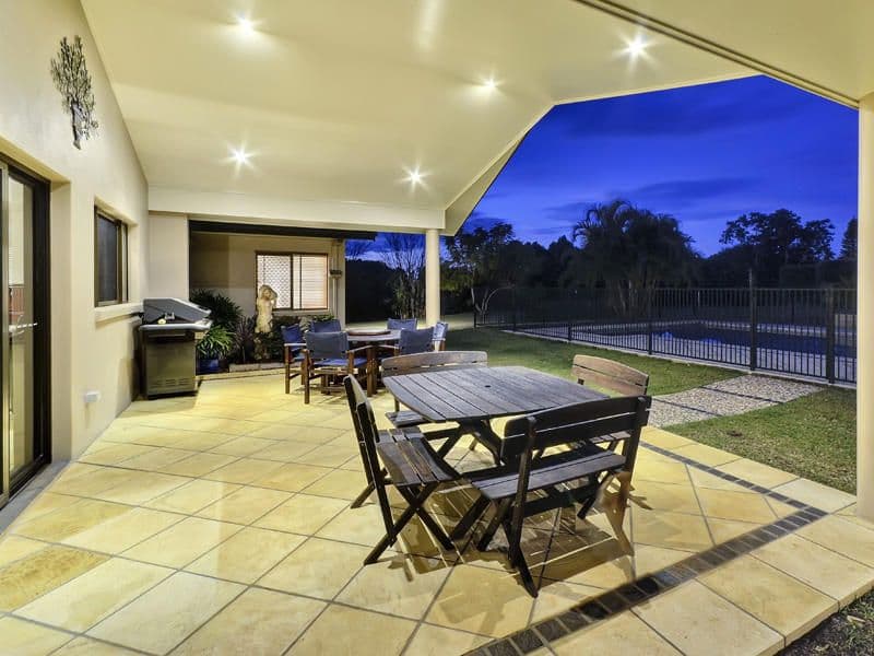 2073 Roghan Road, BRIDGEMAN DOWNS QLD 4035, Bridgeman Downs - Thumbnail 6