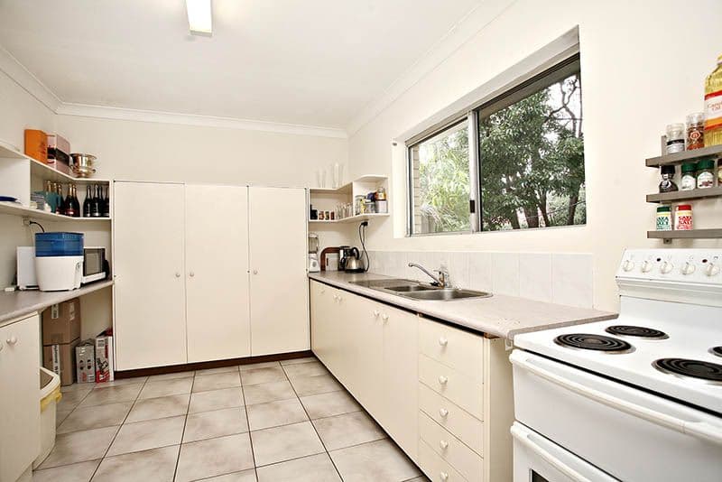 33 Glassey Street, RED HILL QLD 4059, Red Hill - Thumbnail 2