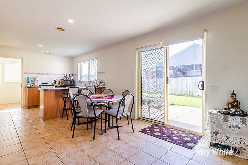 8 Nyarrin Place, Cranbourne West VIC 3977, Cranbourne West - Thumbnail 4