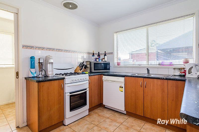 8 Nyarrin Place, Cranbourne West VIC 3977, Cranbourne West - Thumbnail 7