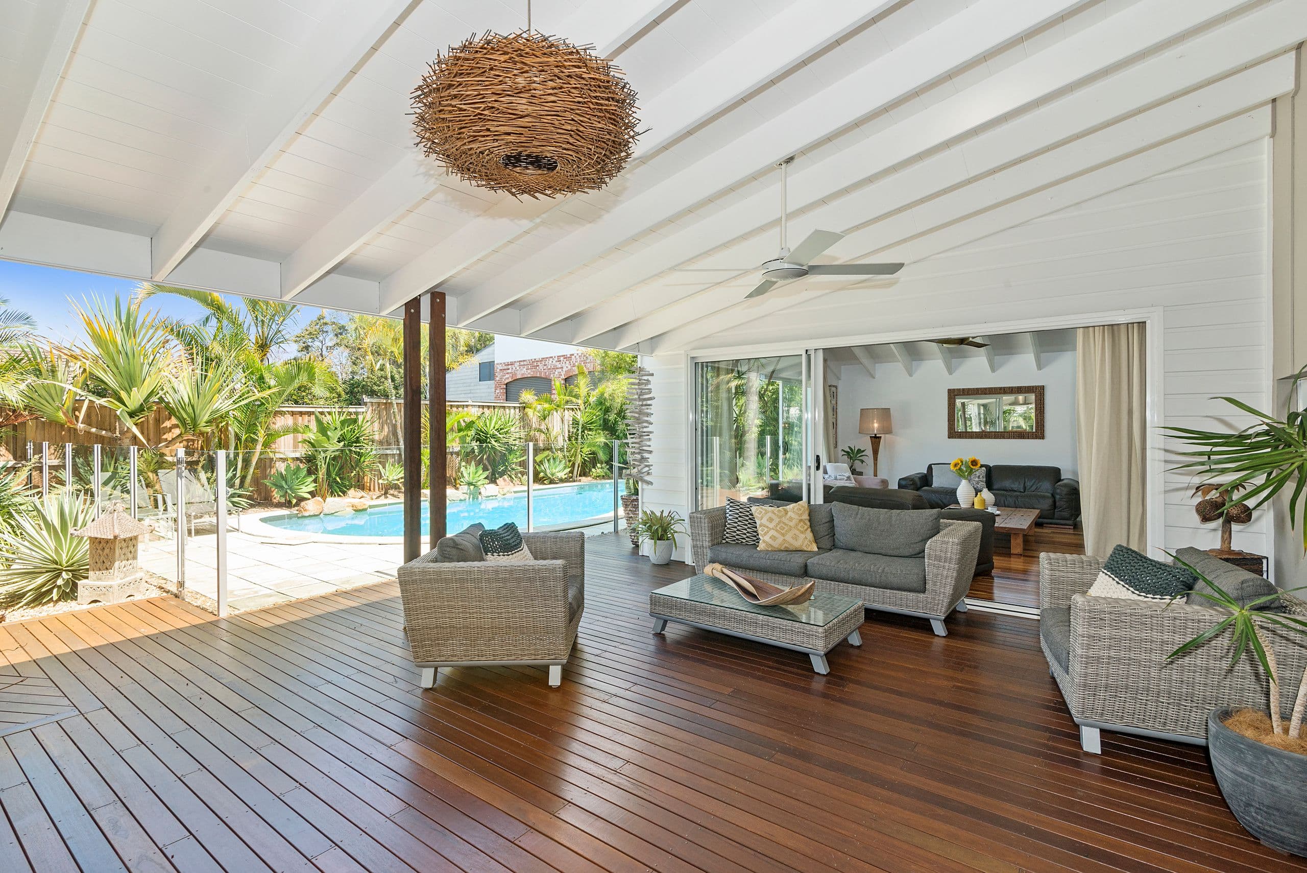 4 Blackwood Place, Palm Beach QLD 4221, Palm Beach - Thumbnail 2