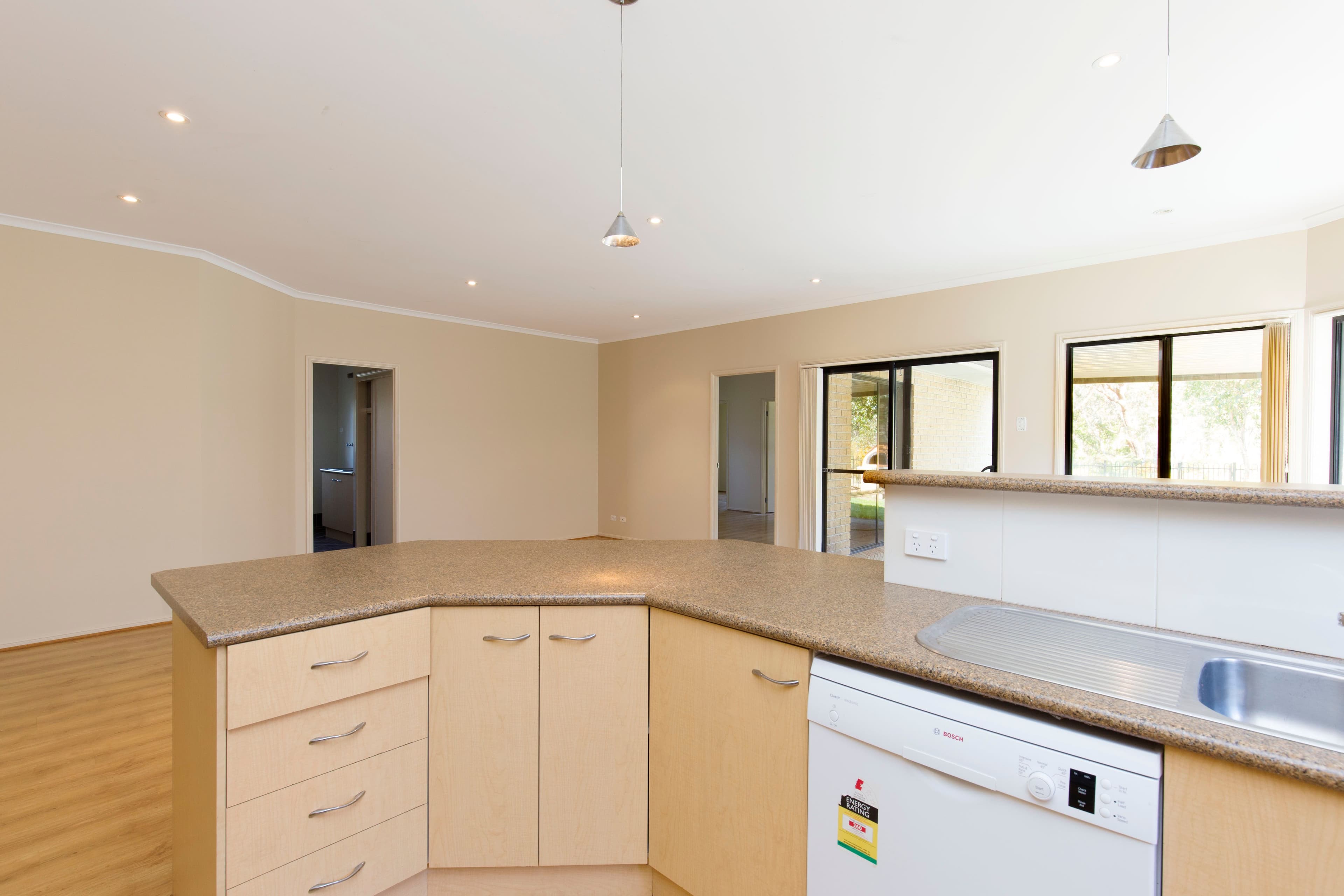 8 Coolabah Close, Tea Gardens - Thumbnail 3