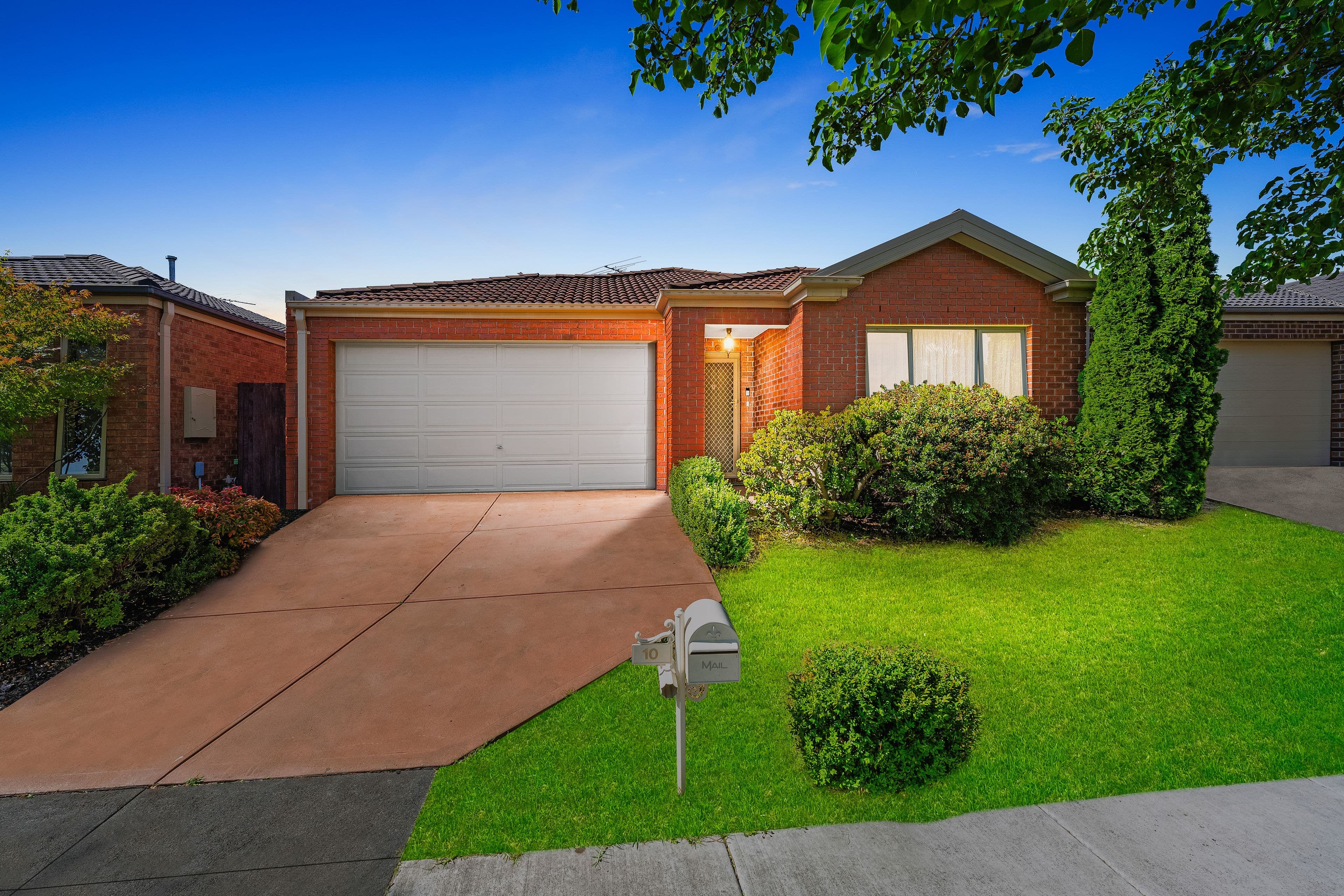 10 Sanctuary Crescent, Rowville VIC 3178, Rowville - Image 1