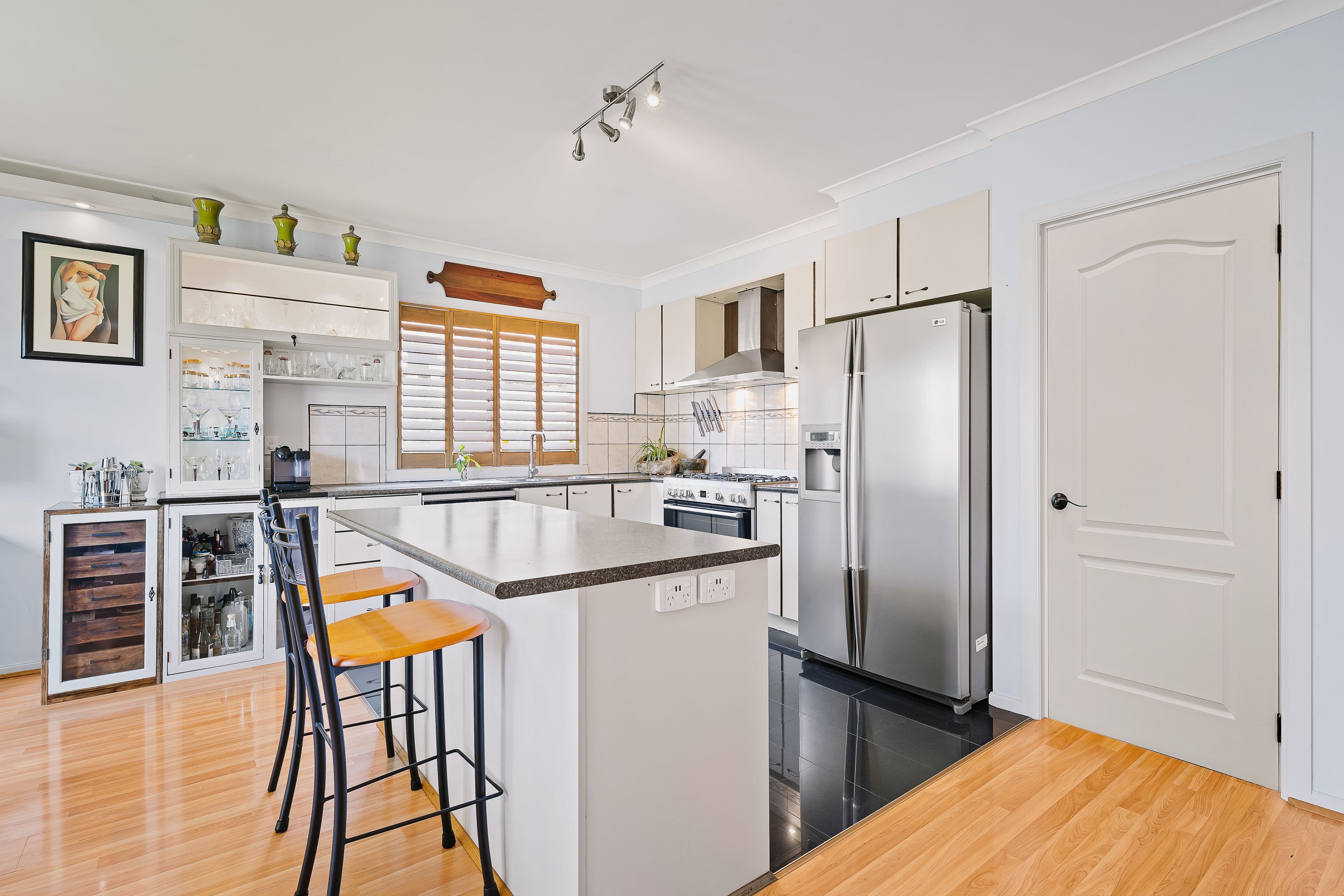 10 Sanctuary Crescent, Rowville VIC 3178, Rowville - Thumbnail 3