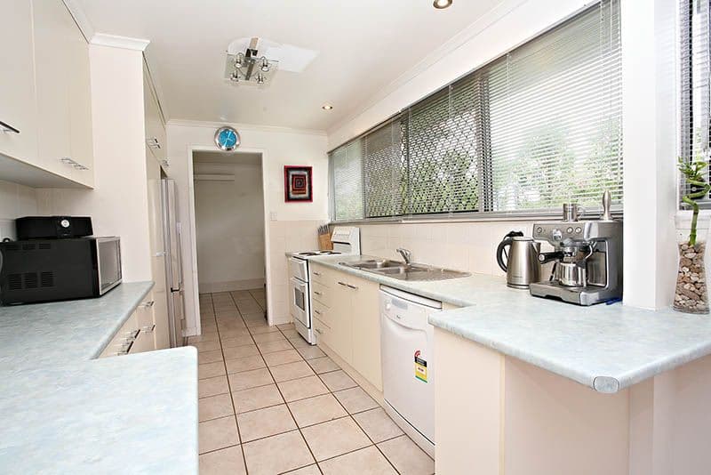 17 Lombard Street, CARINA QLD 4152, Carina - Thumbnail 3