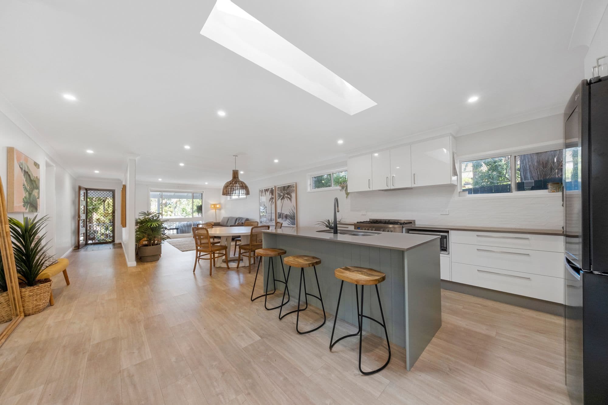 16 The Glen, Berkeley Vale NSW 2261, Berkeley Vale - Thumbnail 3