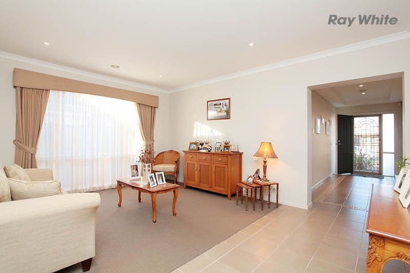 2 Fieldstone Place, TARNEIT VIC 3029, Tarneit - Thumbnail 3
