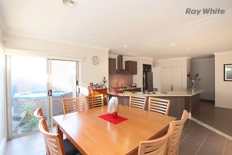 2 Fieldstone Place, TARNEIT VIC 3029, Tarneit - Thumbnail 5