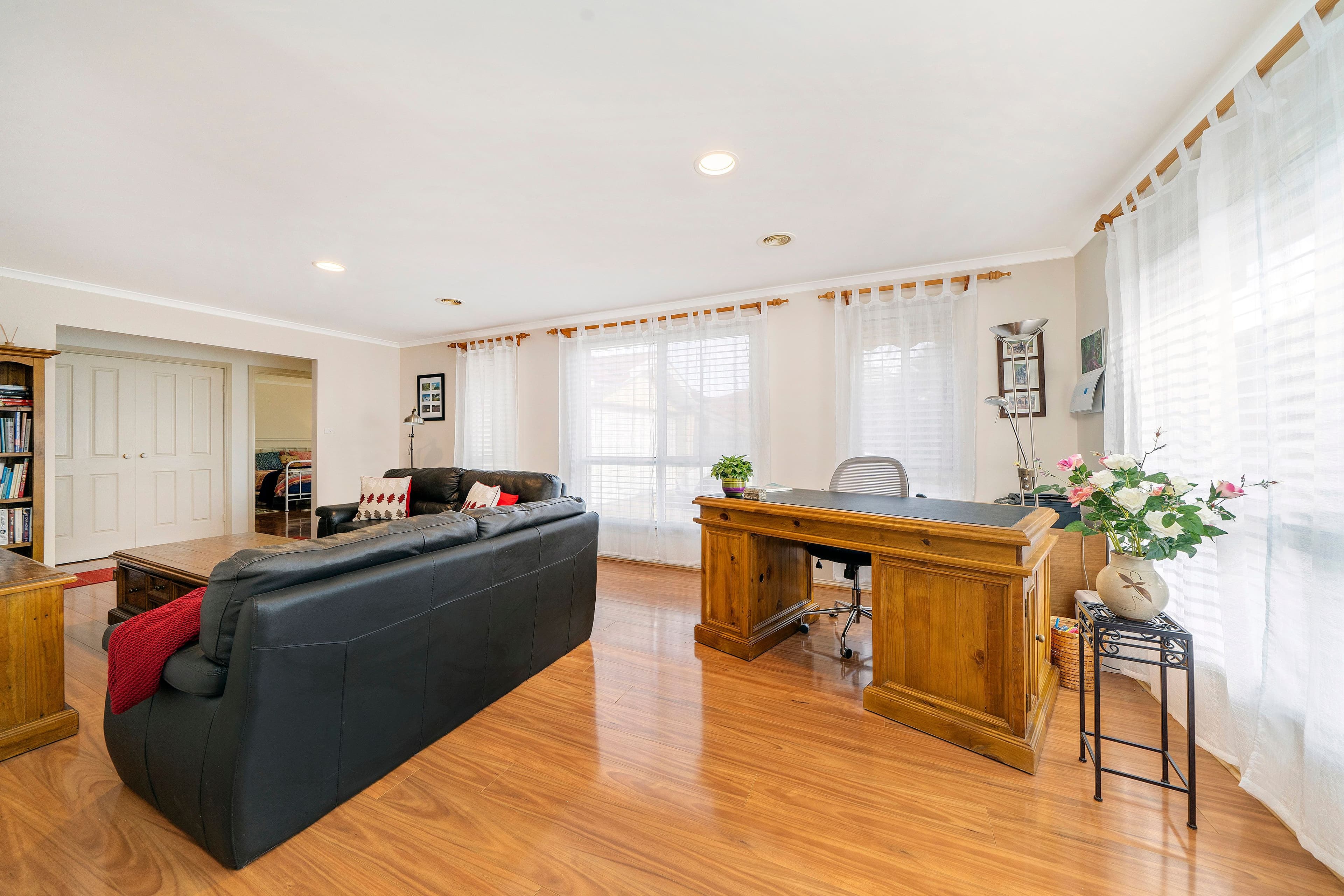 53 Britten-Jones Drive, Holt ACT 2615, Holt - Thumbnail 4