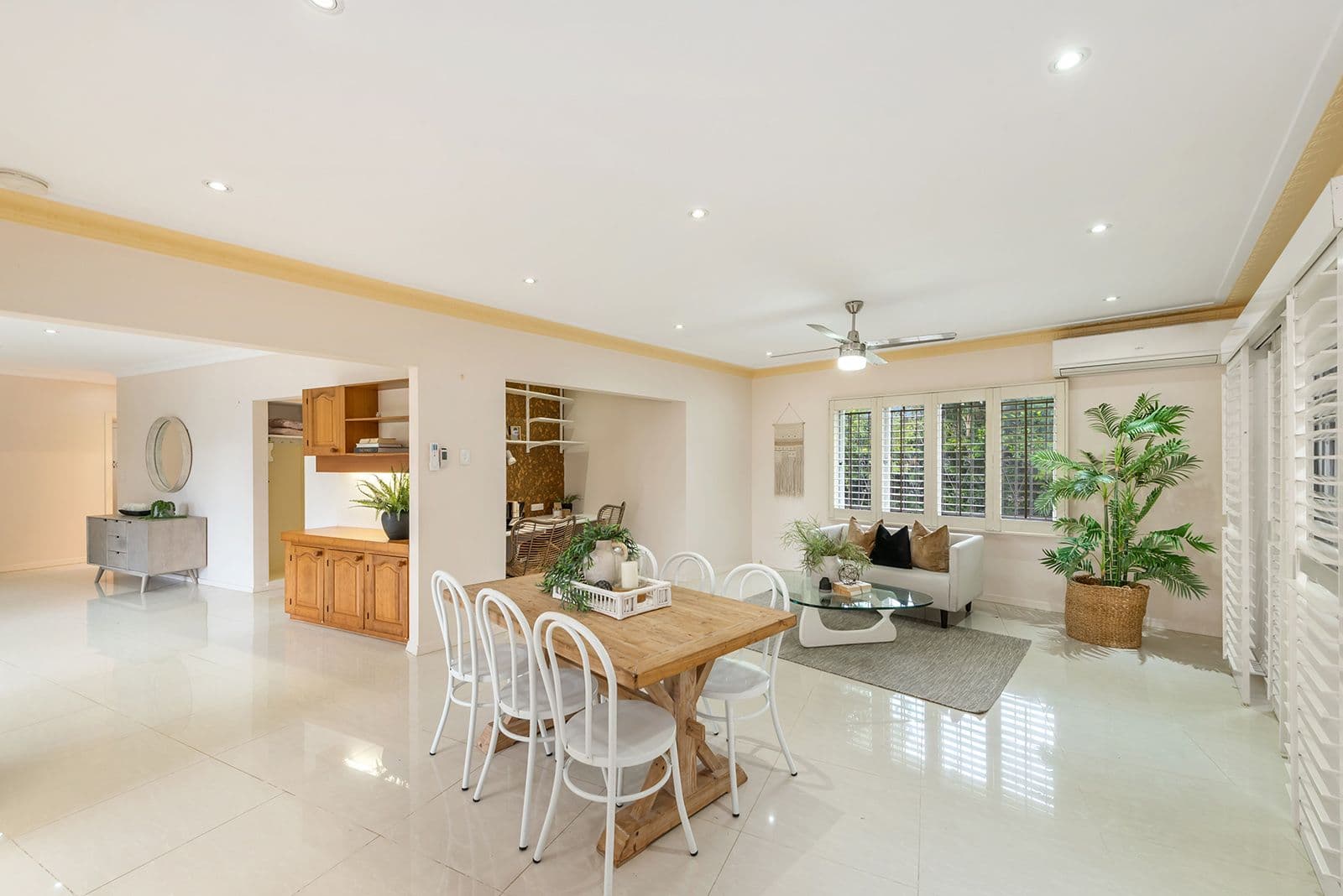 37 Almay Street, Kenmore QLD 4069, Kenmore - Thumbnail 3