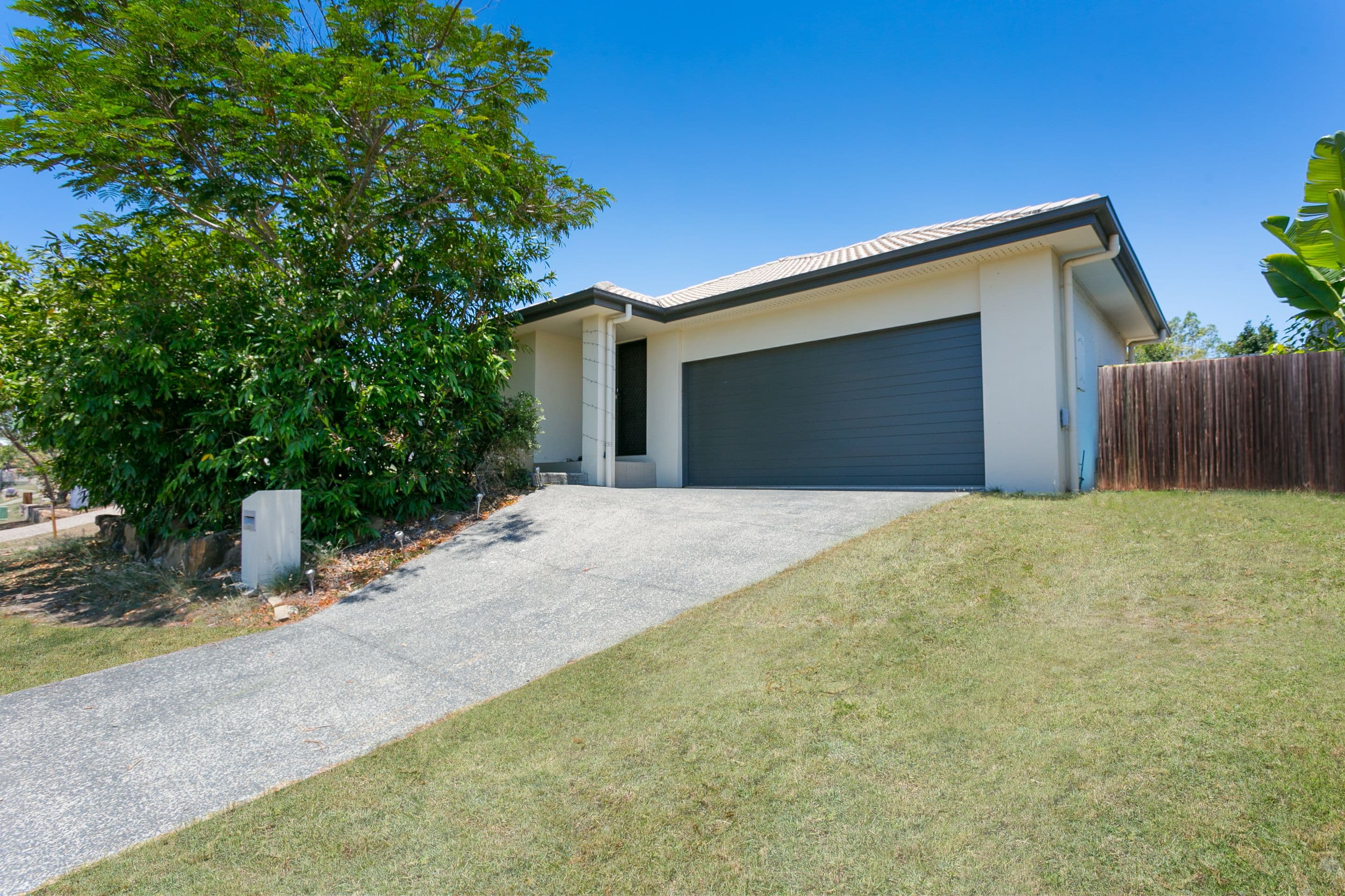 35 Grand Canyon Drive, Springfield Lakes QLD 4300, Springfield Lakes - Thumbnail 2