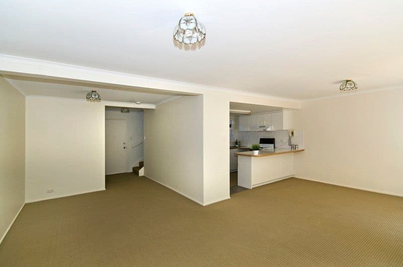 65 Mitchell Avenue, Currumbin QLD 4223, Currumbin - Thumbnail 3