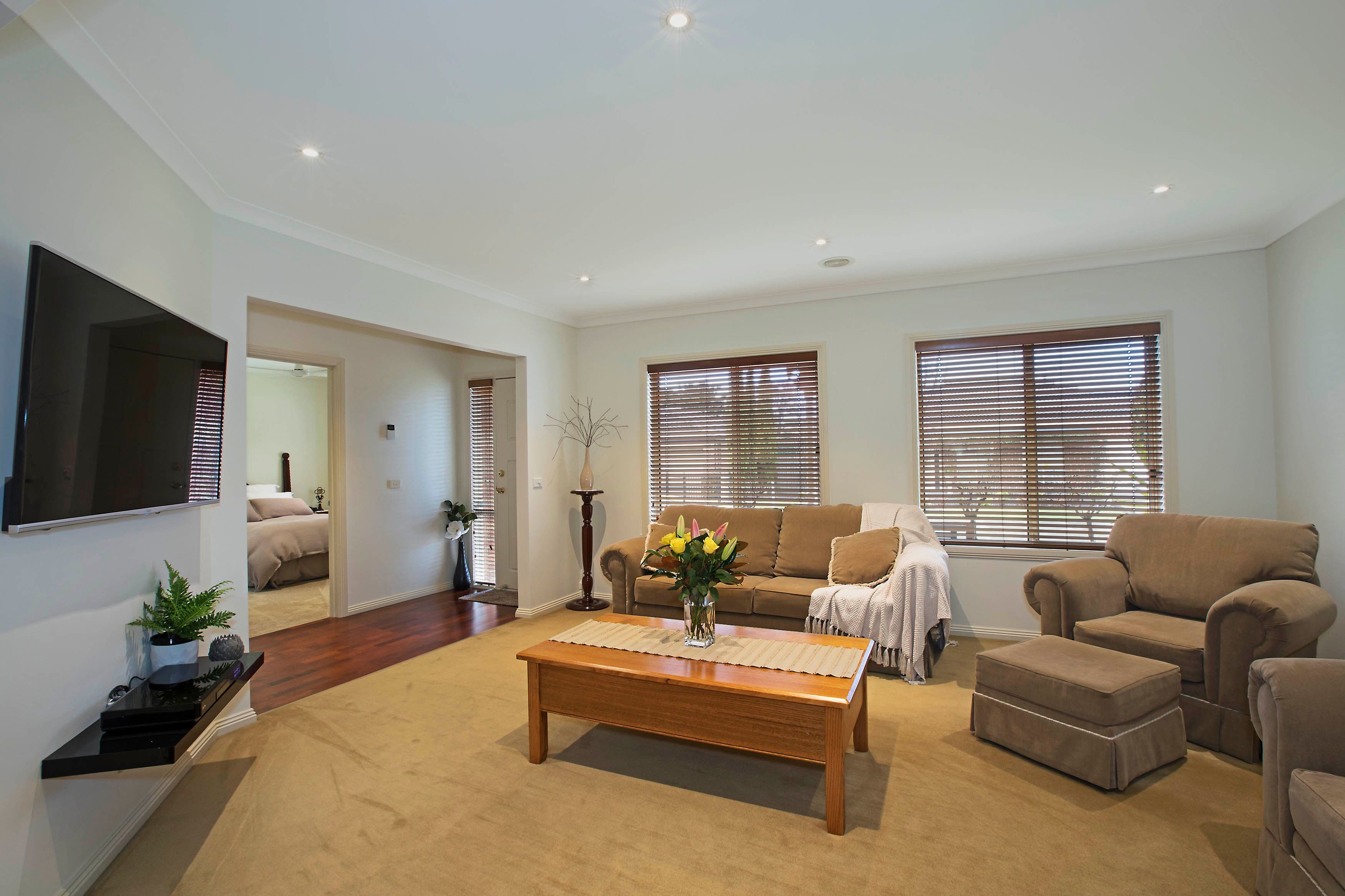 2 Roaming Creek Court, Waurn Ponds VIC 3216, Waurn Ponds - Thumbnail 4
