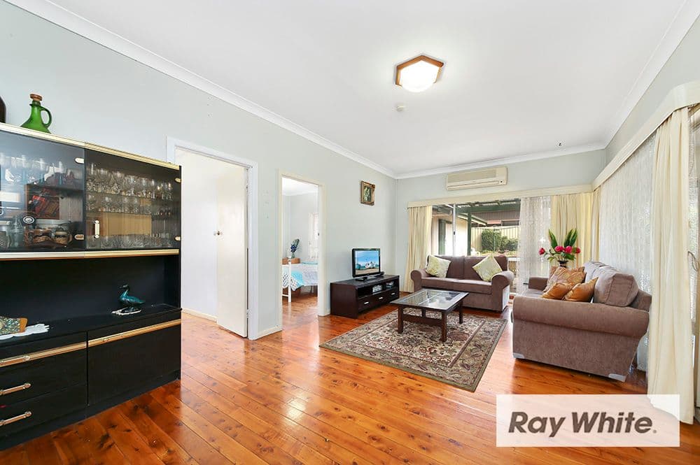 214 Nottinghill Road, Regents Park - Thumbnail 2