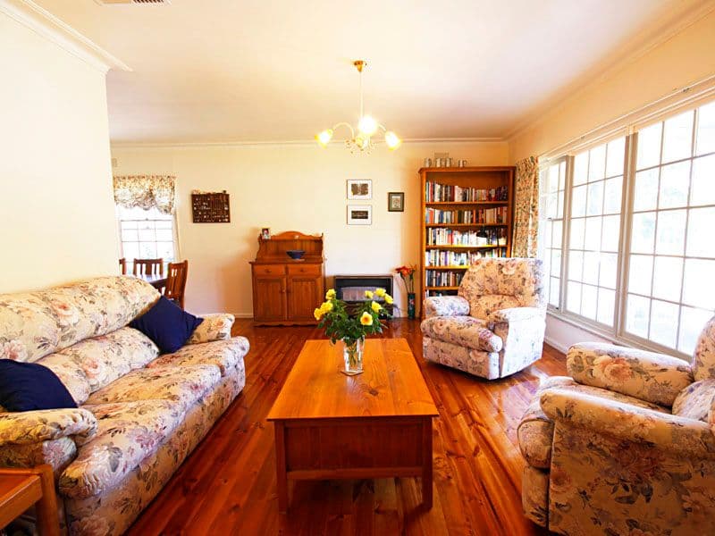 12 Brocka Avenue, BELMONT VIC 3216, Belmont - Thumbnail 2