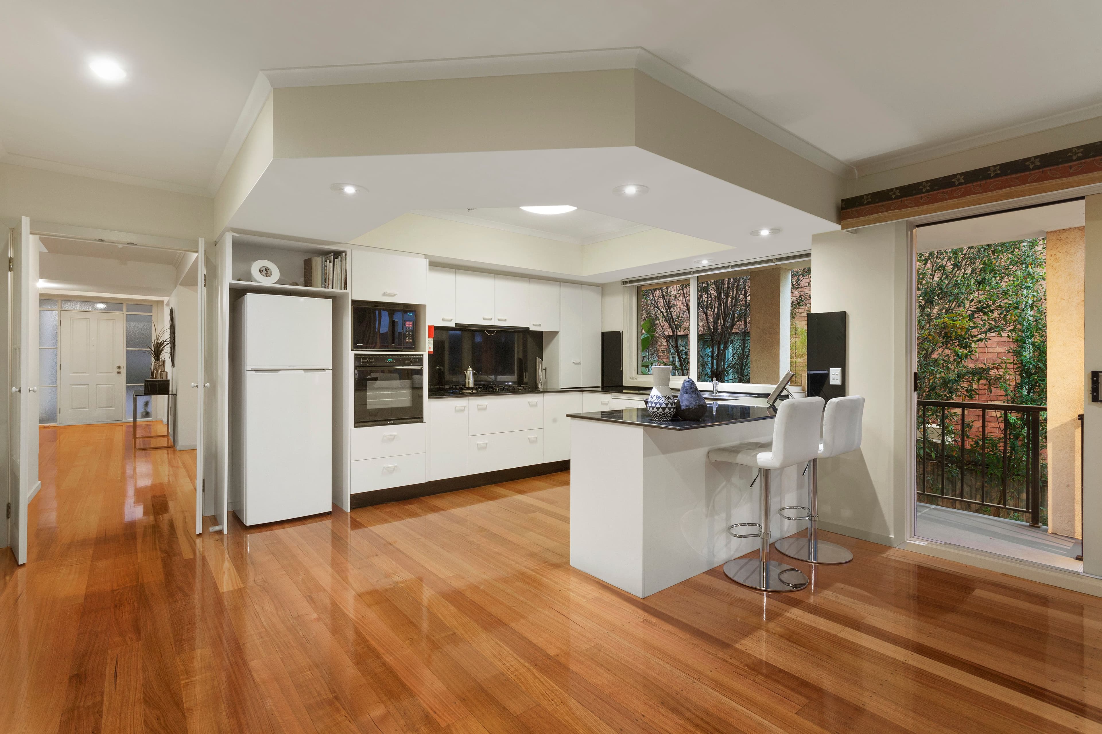 10 Tanami Court, Bulleen VIC 3105, Bulleen - Thumbnail 3