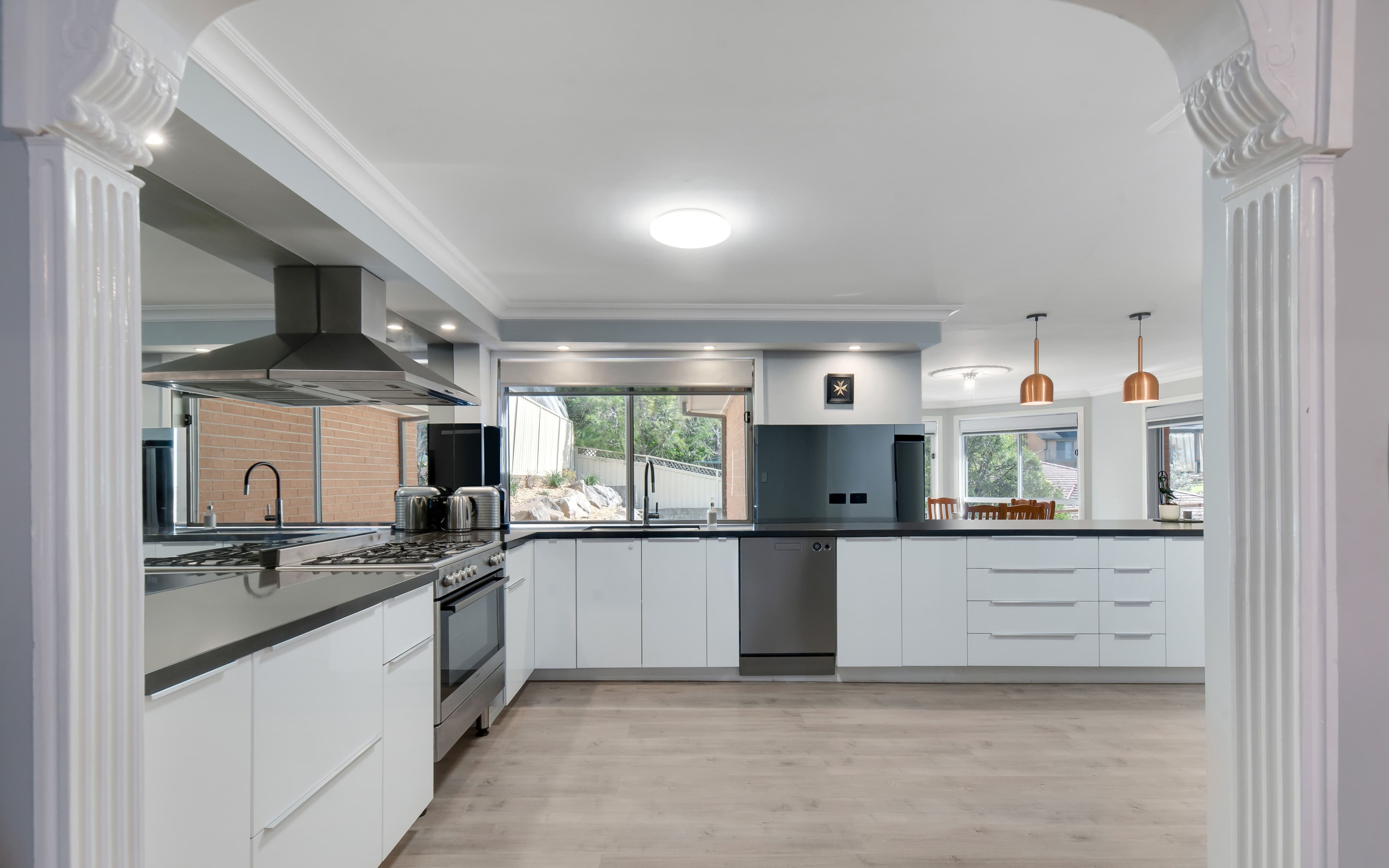 22 Figtree Crescent, Glen Alpine NSW 2560, Glen Alpine - Thumbnail 4