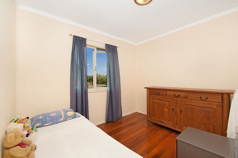 75 Golden Four Drive, BILINGA QLD 4225, Bilinga - Thumbnail 6