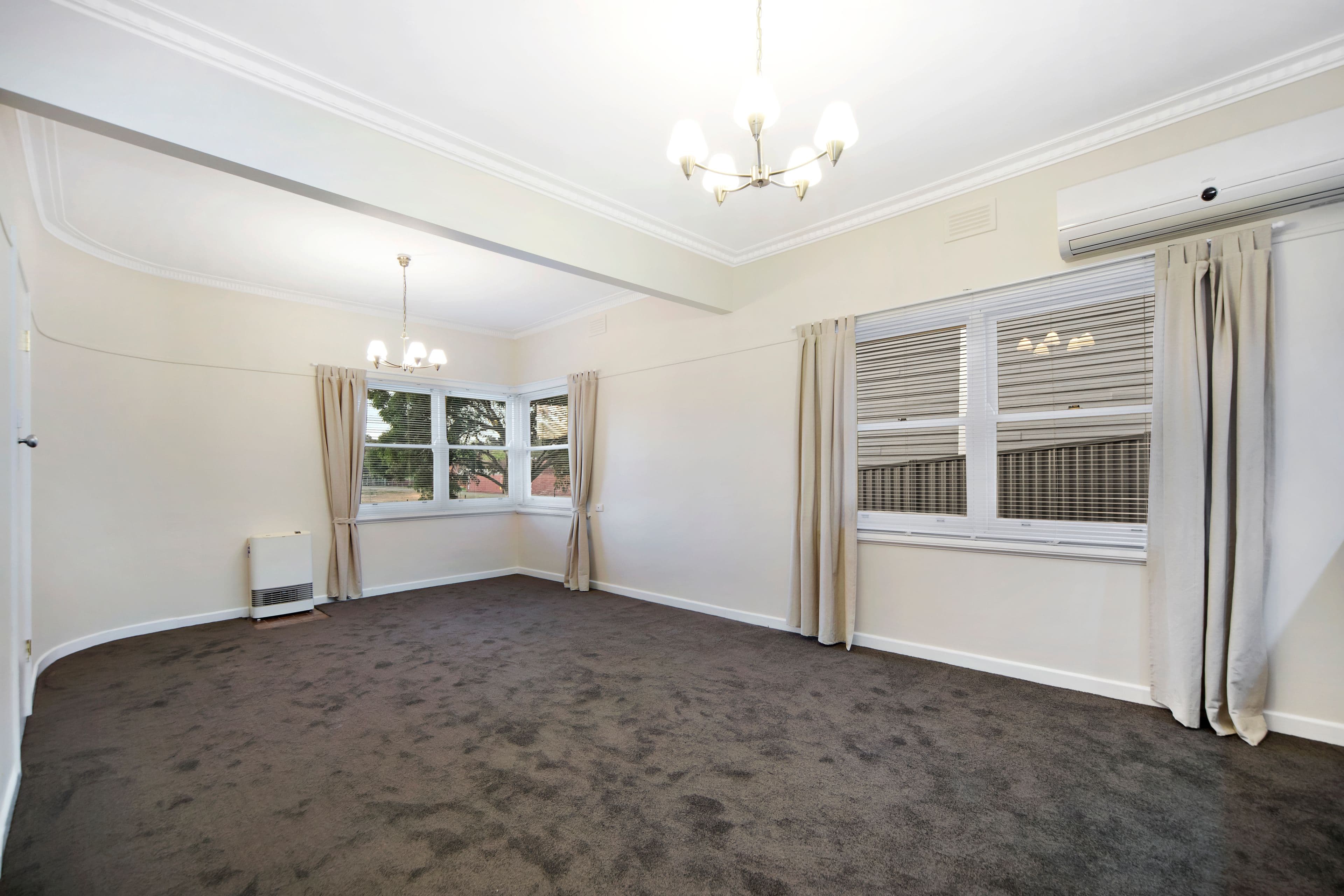 835 Humffray Street South, Mount Pleasant VIC 3350, Mount Pleasant - Thumbnail 2