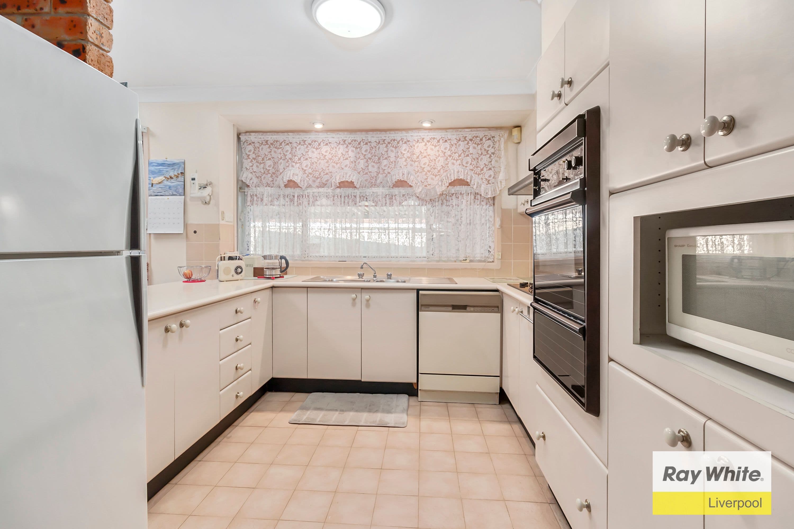 22 Strawberry Road, Casula - Thumbnail 5