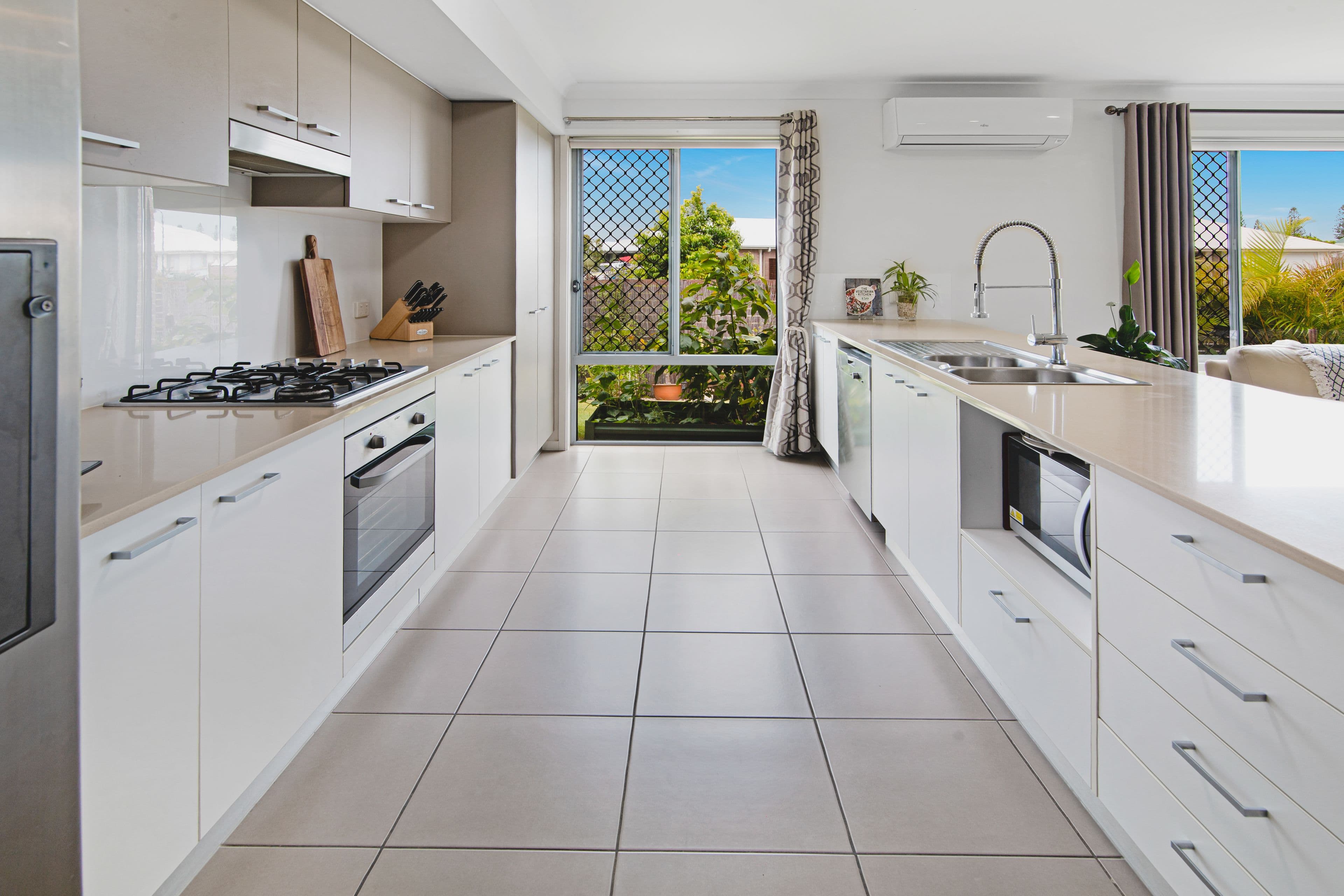 42 Brookside Circuit, Ormeau QLD 4208, Ormeau - Thumbnail 3