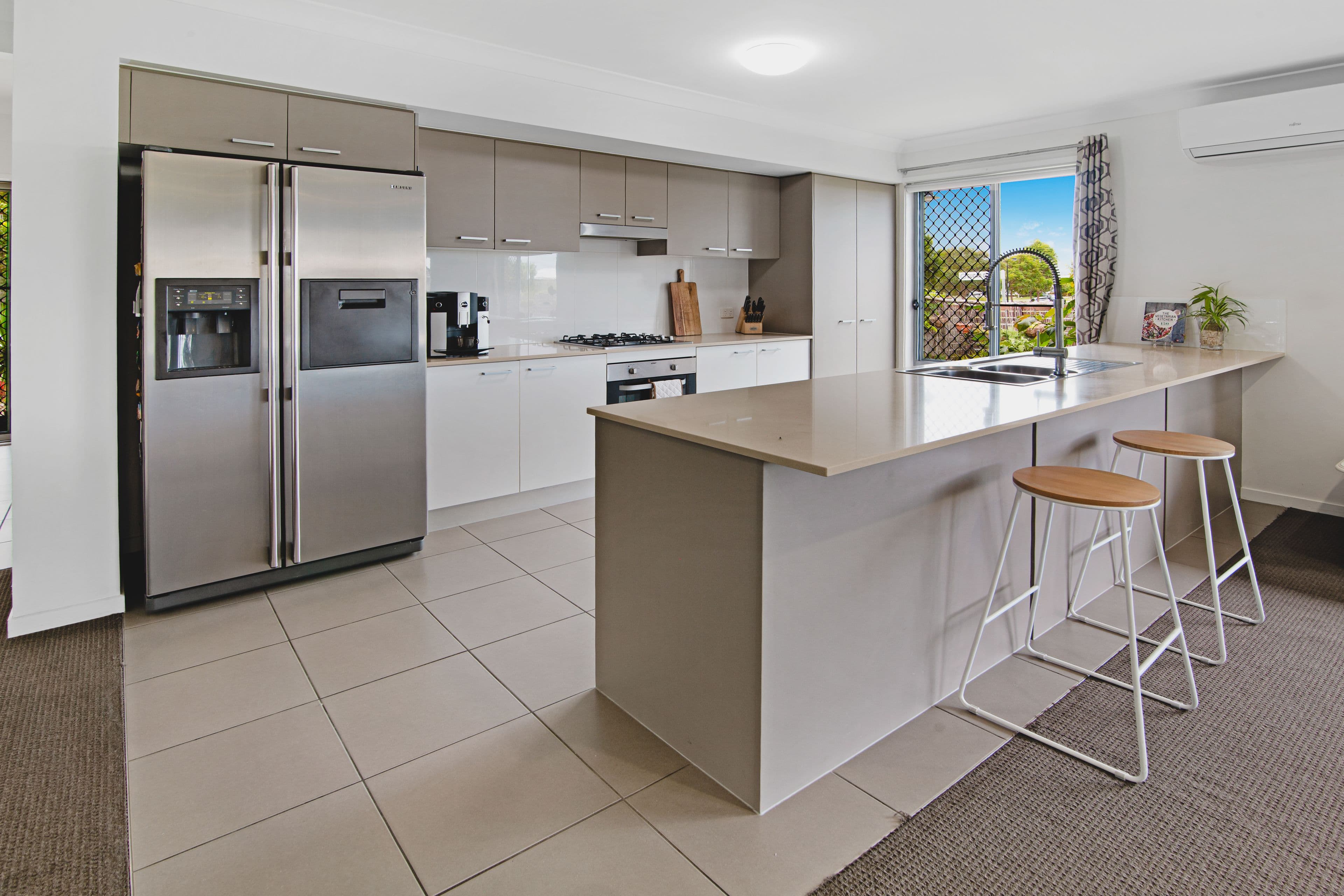42 Brookside Circuit, Ormeau QLD 4208, Ormeau - Thumbnail 4