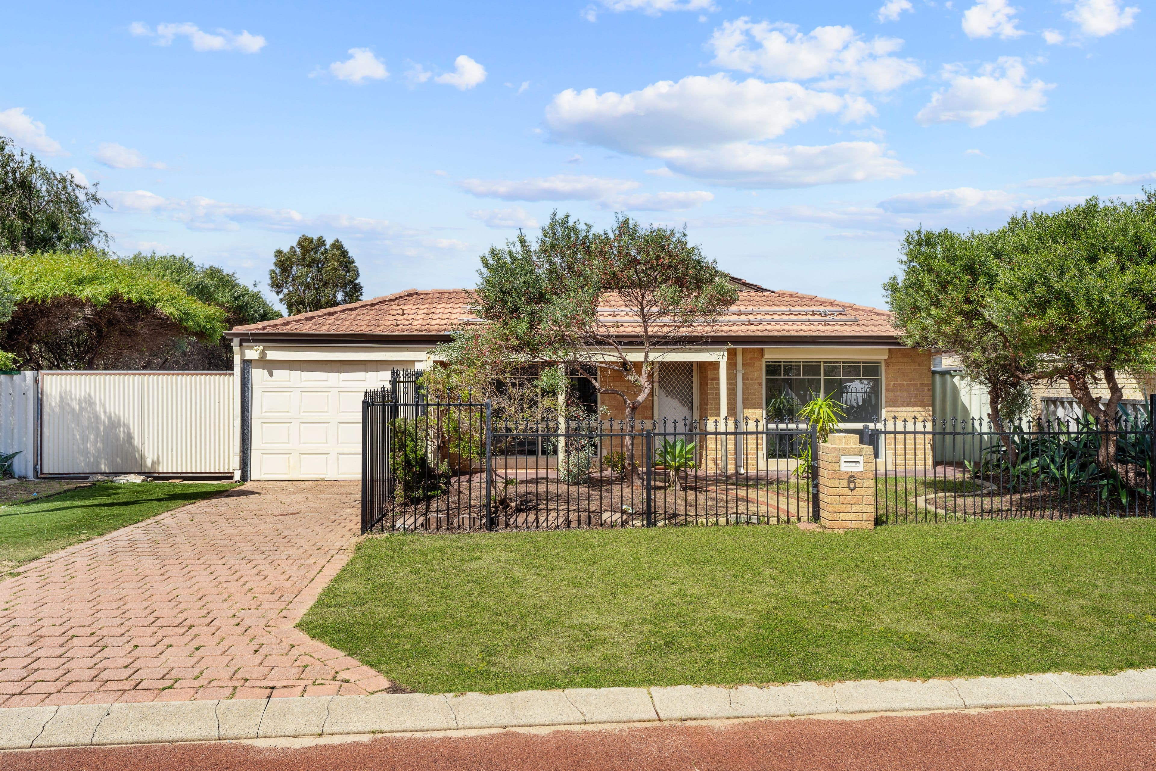 6 Lois Lane, Warnbro WA 6169, Warnbro - Image 1