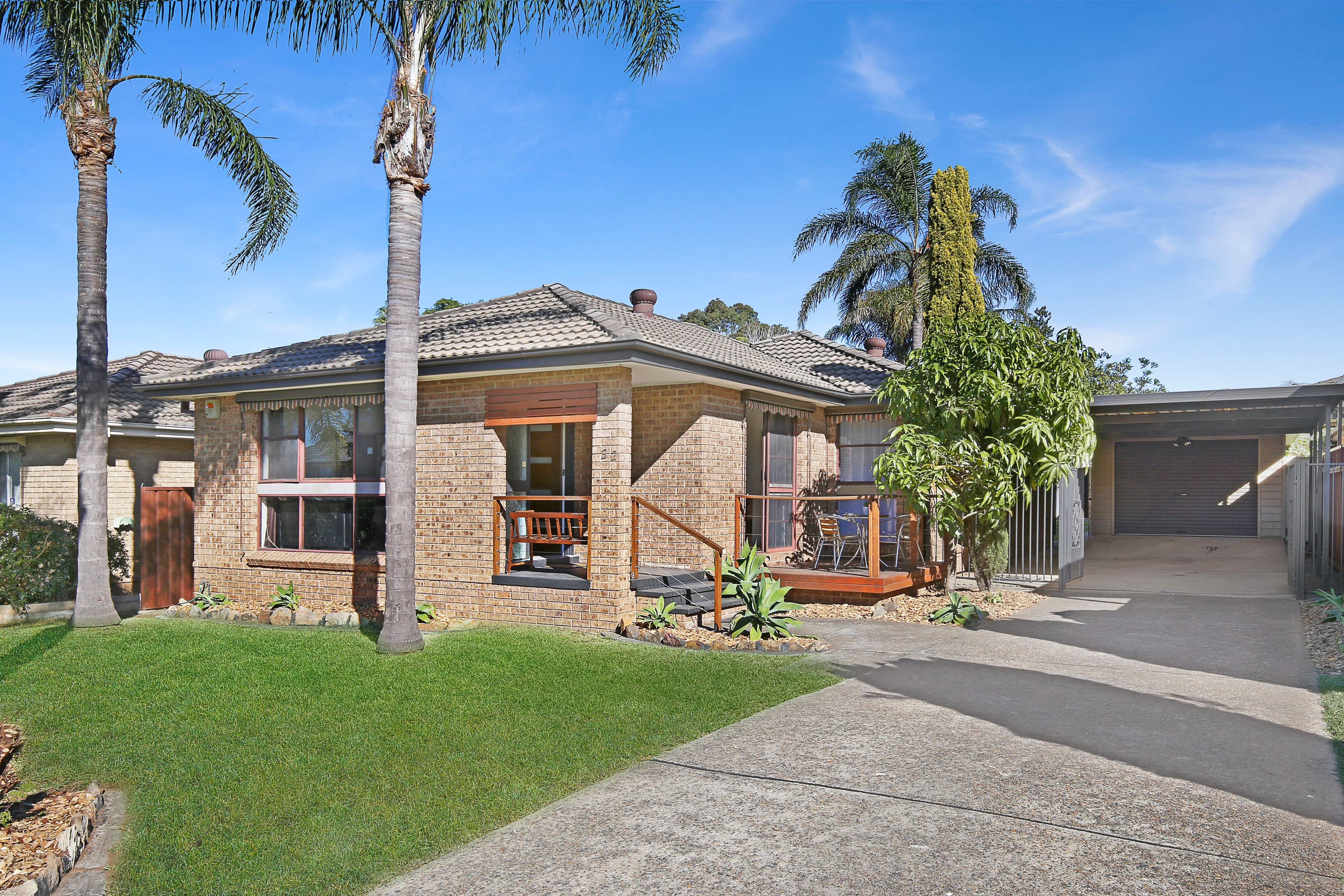 32 Roland Street, Bossley Park - Image 1