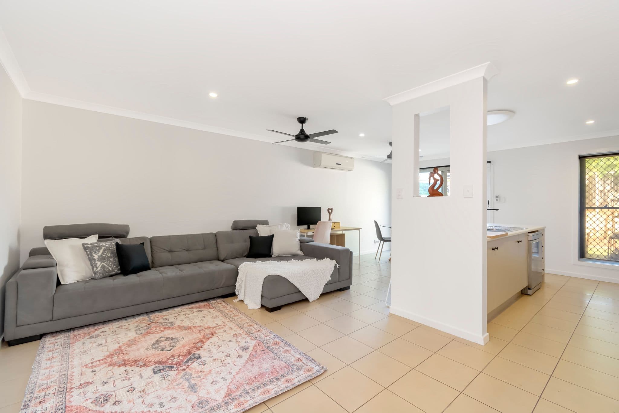 10 Tuxworth Place, Pimpama QLD 4209, Pimpama - Thumbnail 2