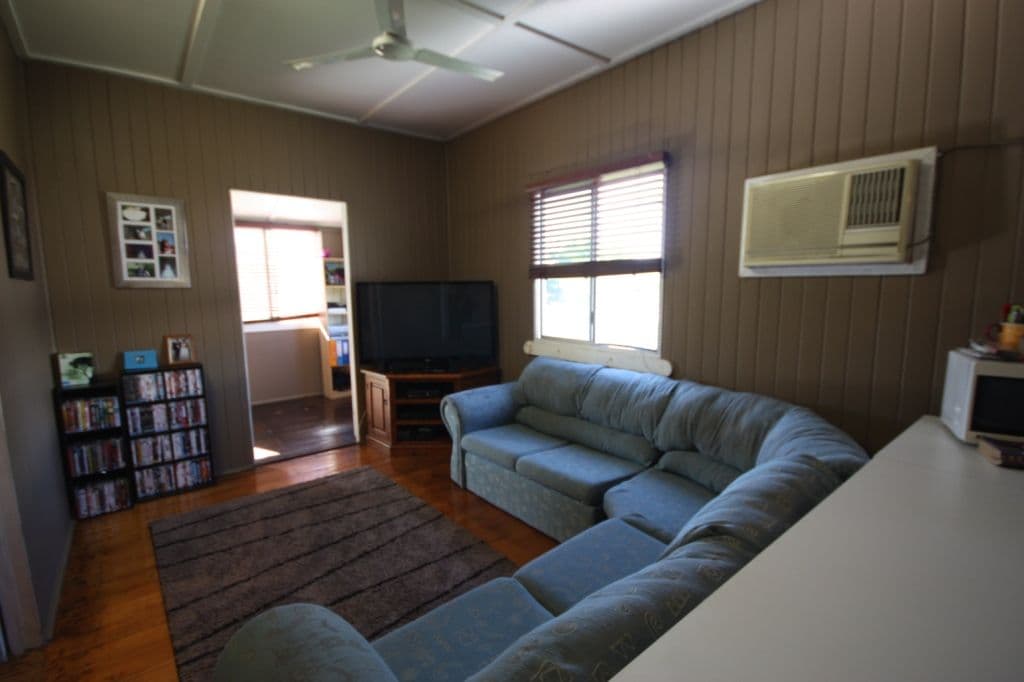 47 Seventeenth Street, HOME HILL QLD 4806, Home Hill - Thumbnail 5