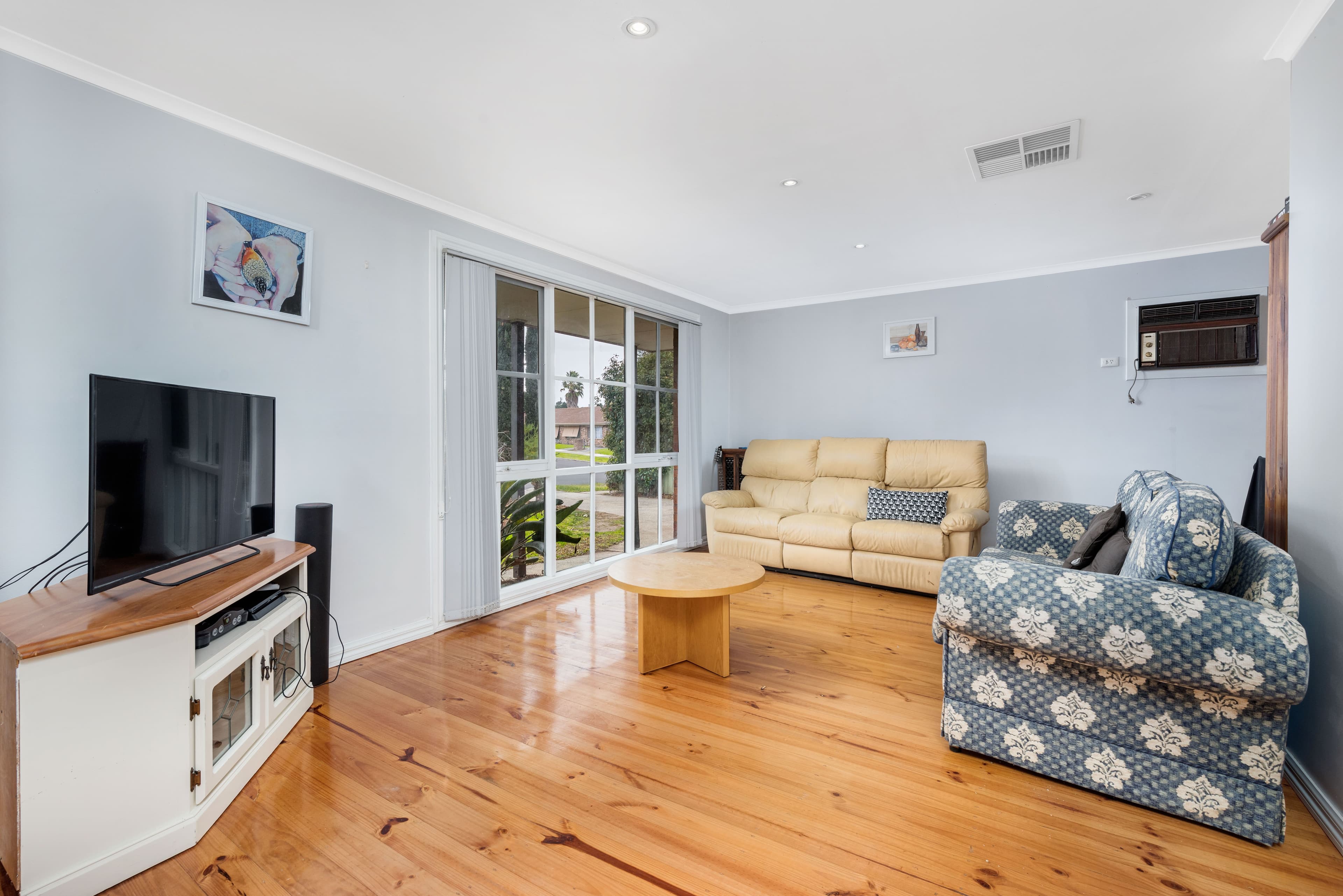 25 Tonelli Crescent, Mill Park VIC 3082, Mill Park - Thumbnail 2